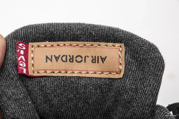 AO2571-001 Black Denim 4 Jordan Levi's Air 1101